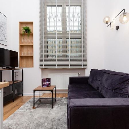 City Center Mezzanine Studio Chmielna By Noclegi Renters Varšava Exteriér fotografie