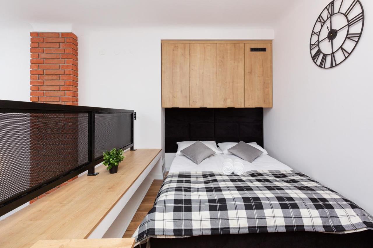 City Center Mezzanine Studio Chmielna By Noclegi Renters Varšava Exteriér fotografie